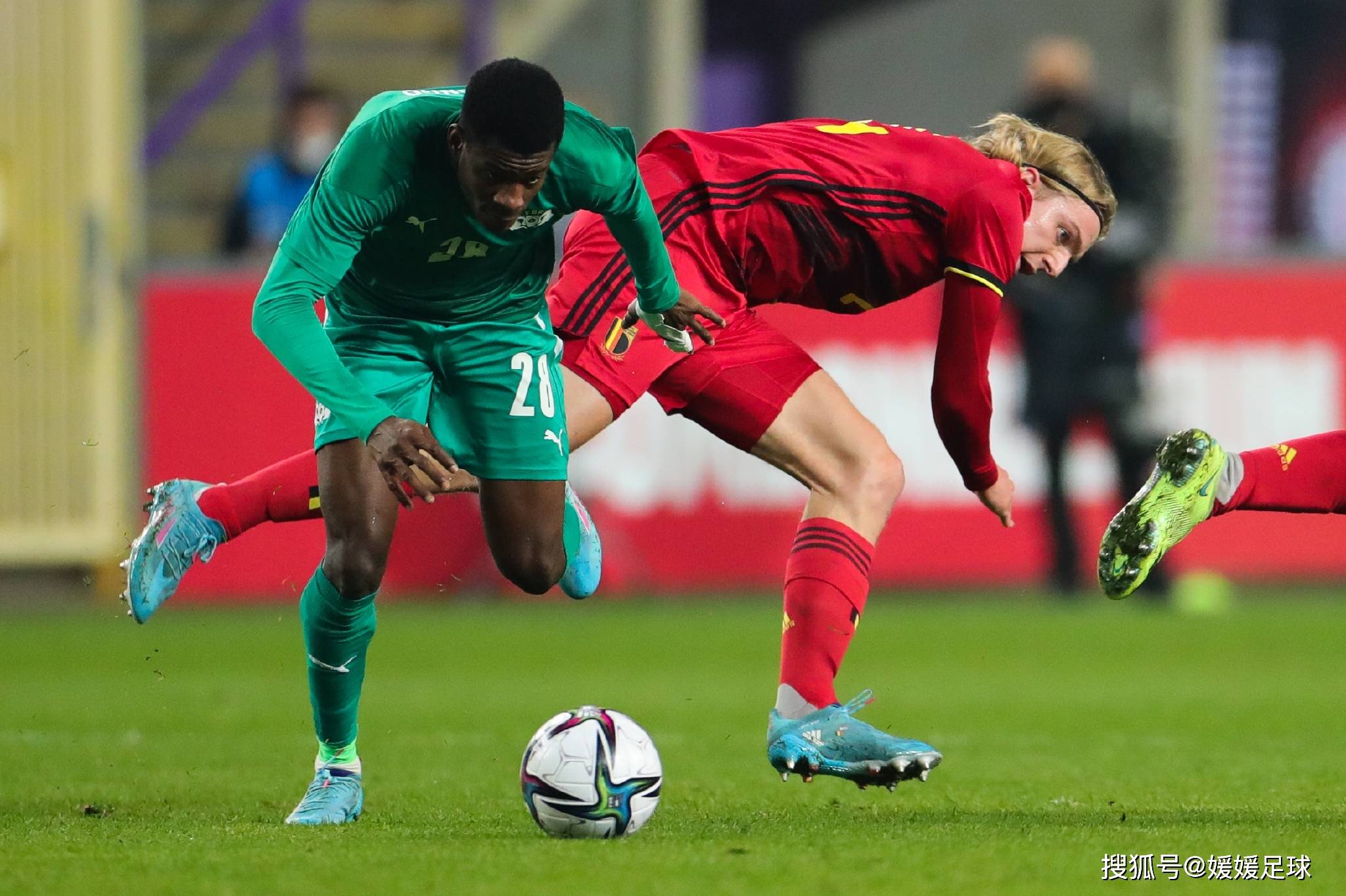 奥地利乒乓球队强势比利时乒乓球队，波尔关键制胜