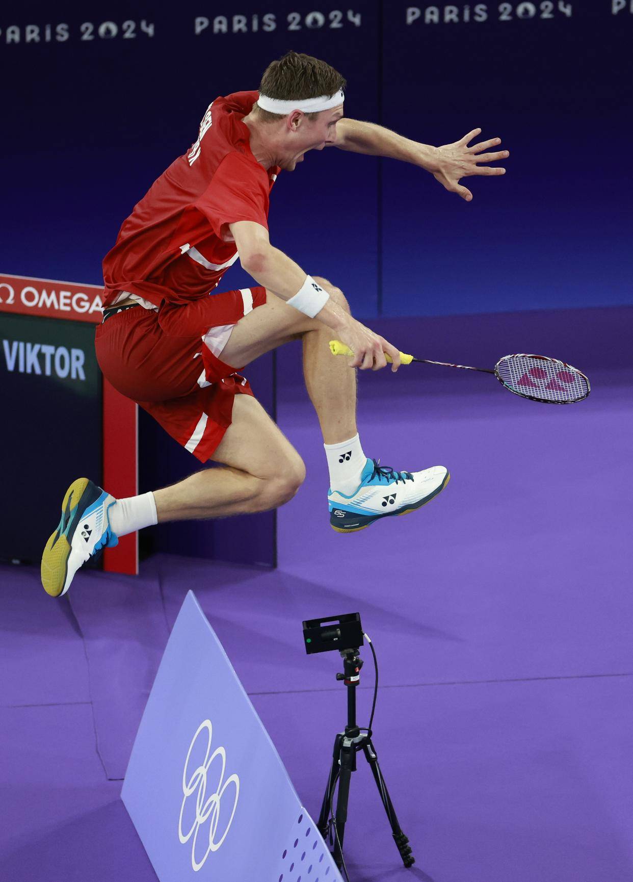 印尼羽毛球队完胜马来西亚羽毛球队，安赛龙惊艳世界