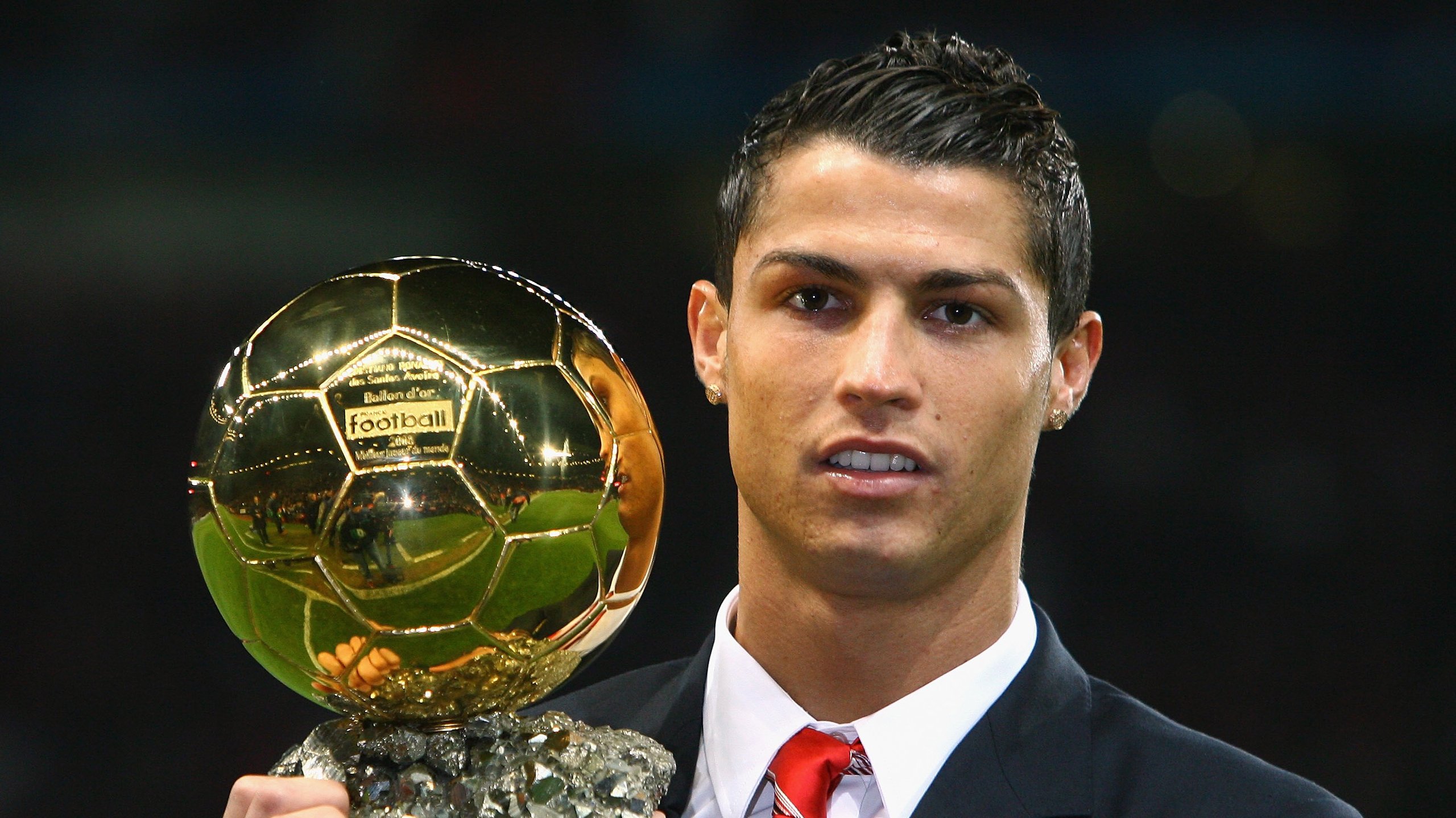 开云体育中国官网-门迪压力下完成爆发，马赛提前终结悬念拜仁